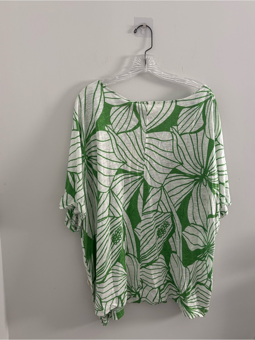 🍋Christian Siriano Green & White Floral Dolman Sleeve Top - Picture 3 of 9